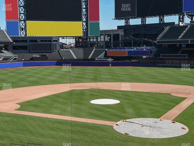 Citi Field - Section Hyundai Club 118 Seat View