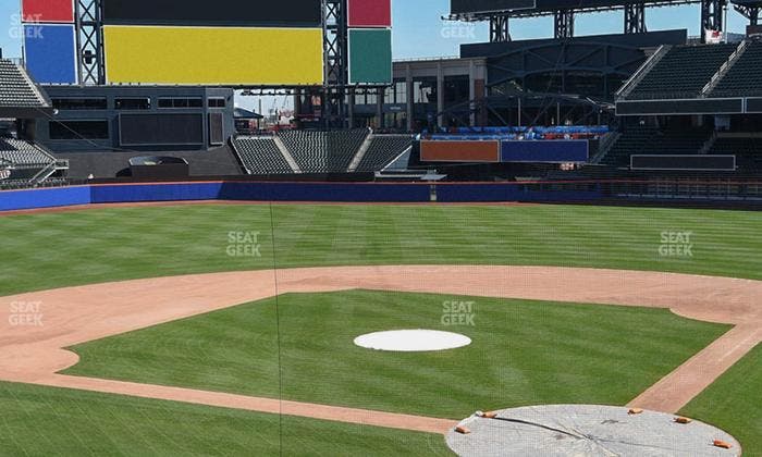 Citi Field - Section Hyundai Club 118 Seat View