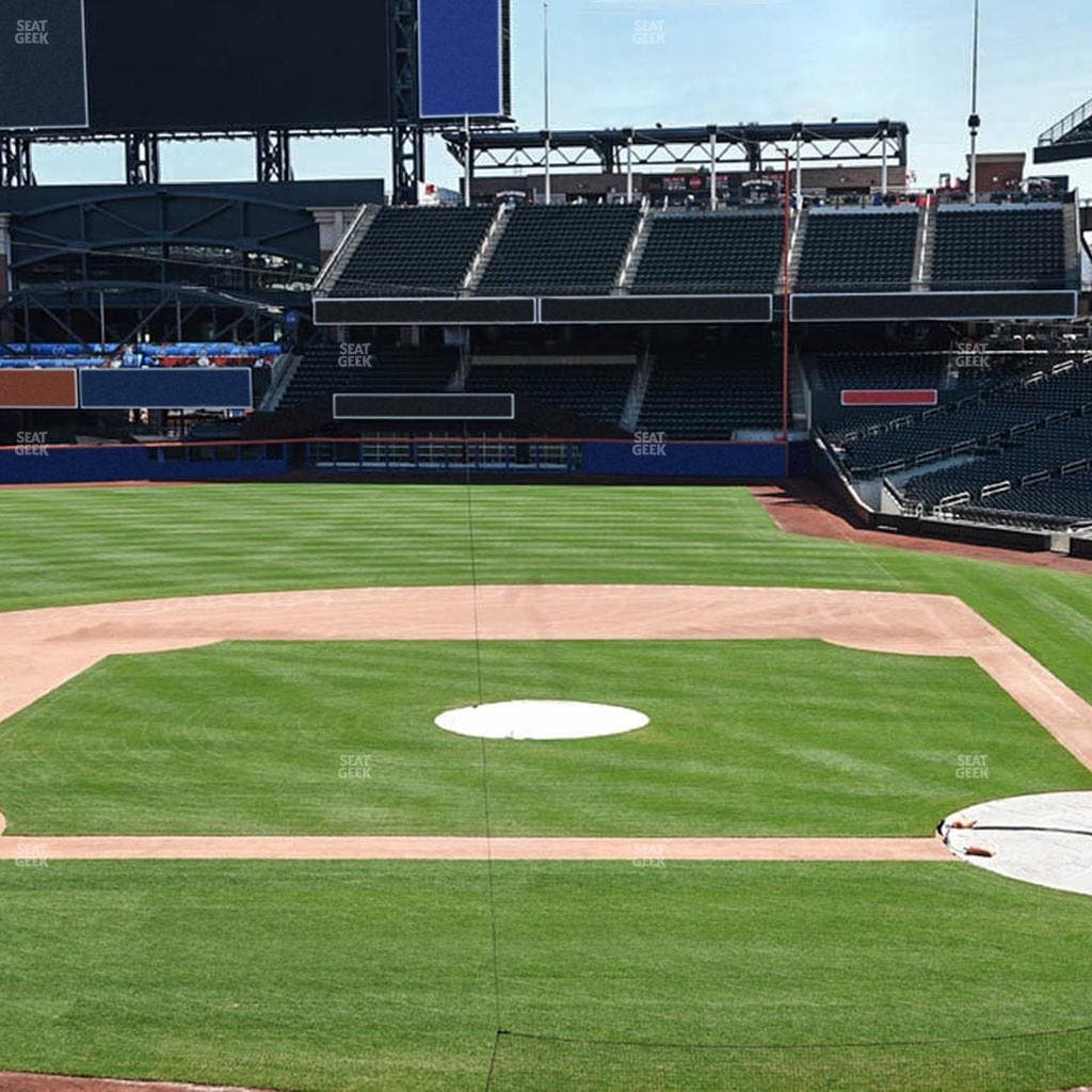 Citi Field - Section Hyundai Club 120 Seat View