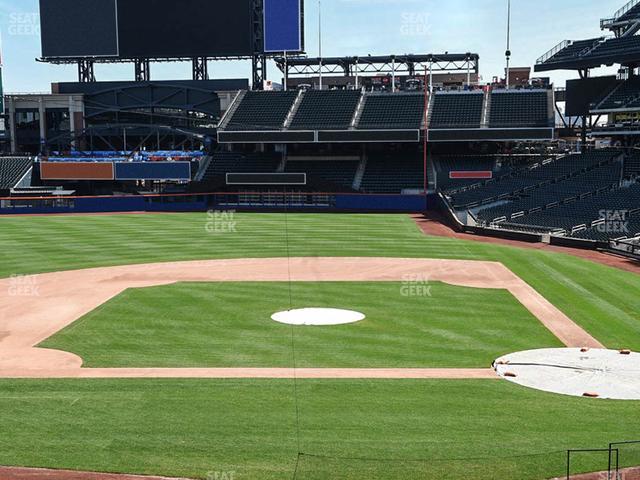Citi Field - Section Hyundai Club 120 Seat View