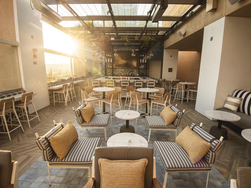 Premium club image 2