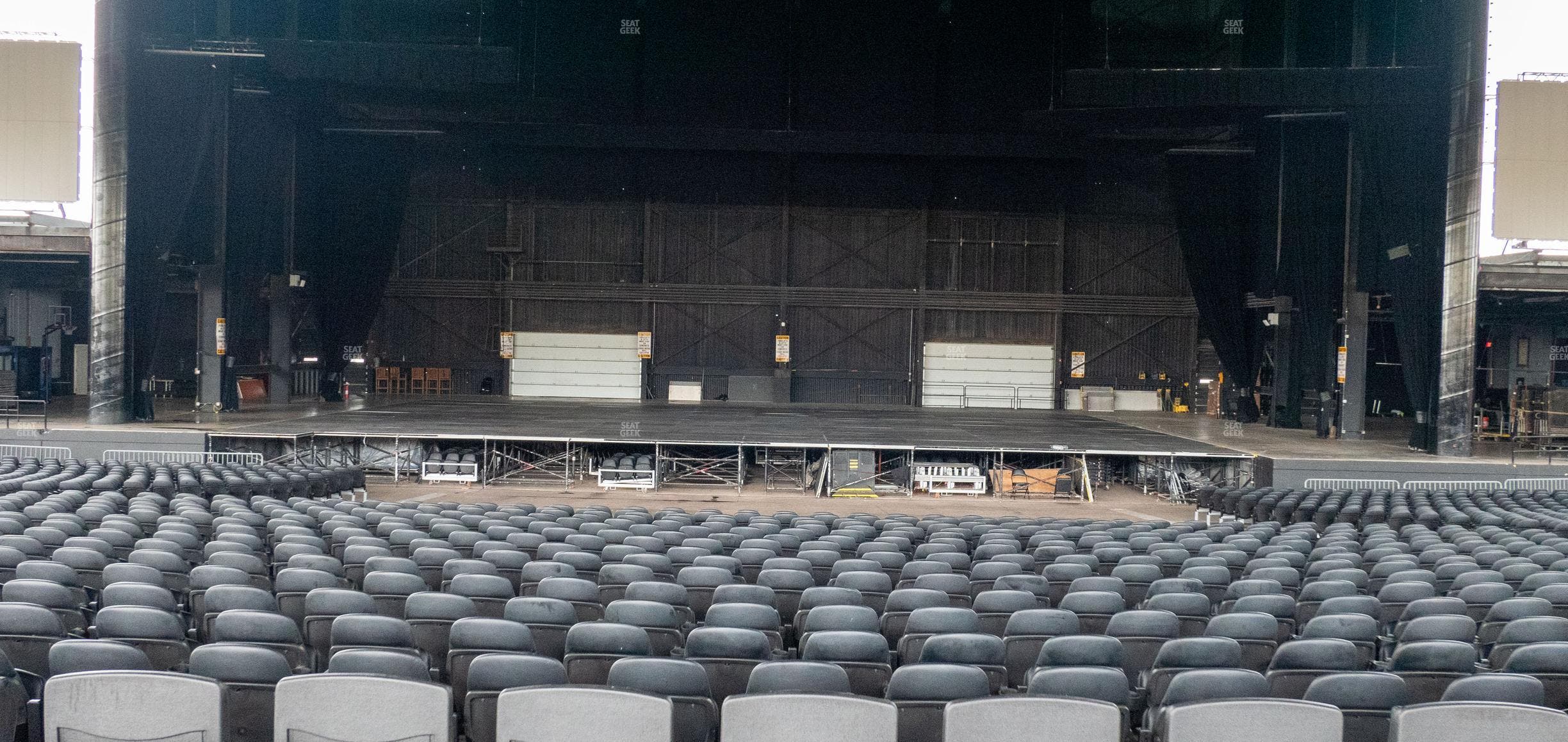Credit Union 1 Amphitheatre - Section Vip Box 109 Seat View