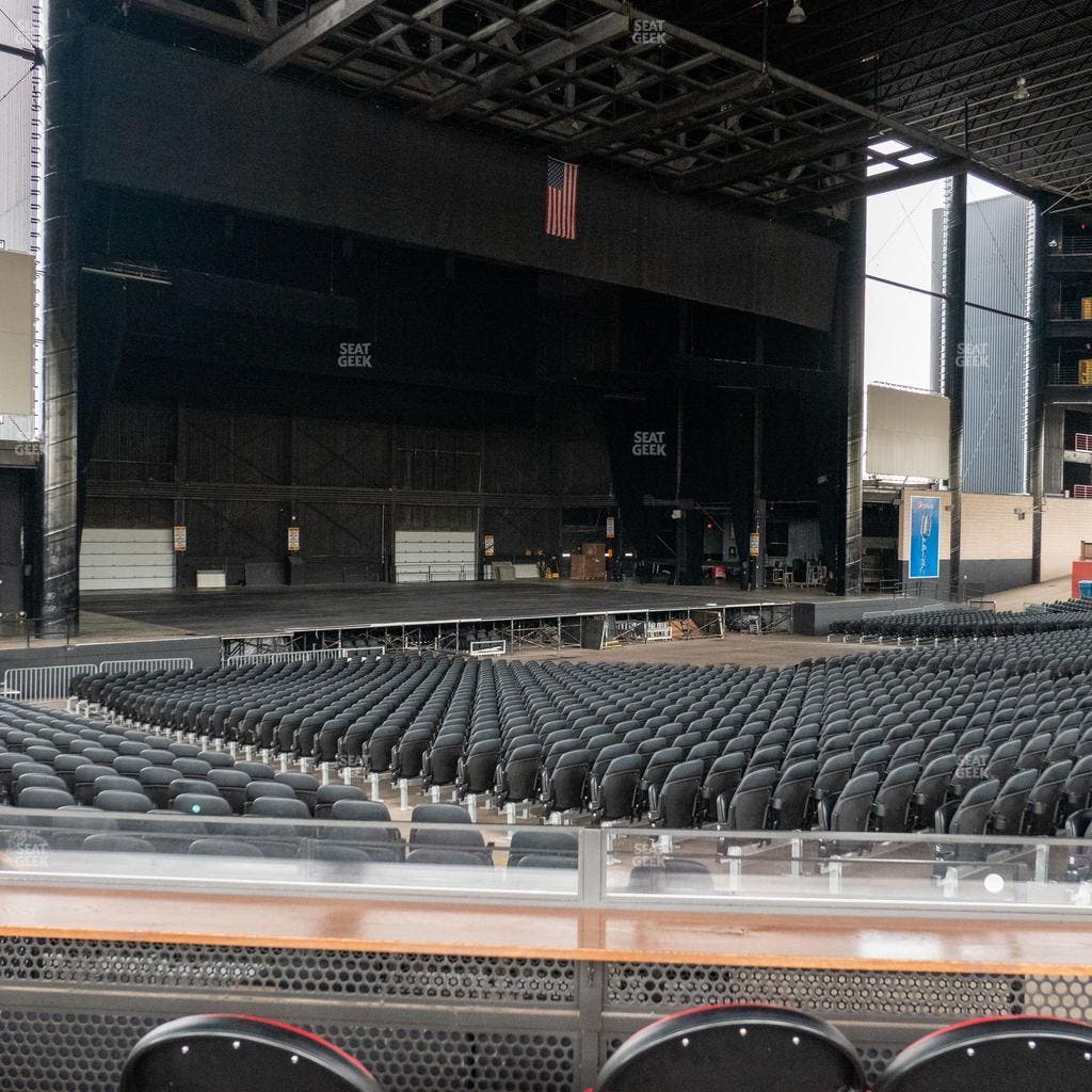 Credit Union 1 Amphitheatre - Section Vip Box 116 Seat View