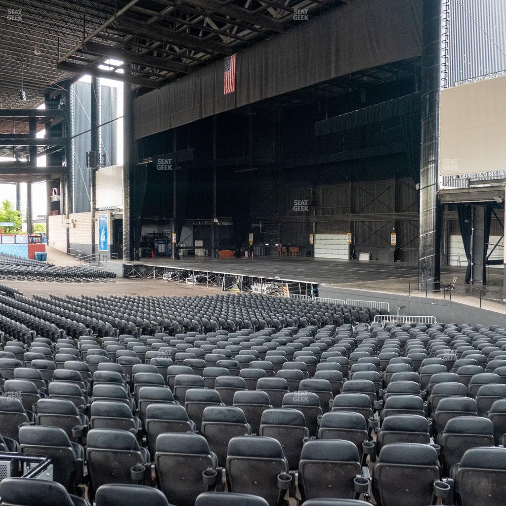 Credit Union 1 Amphitheatre - Section Vip Box 117 Seat View
