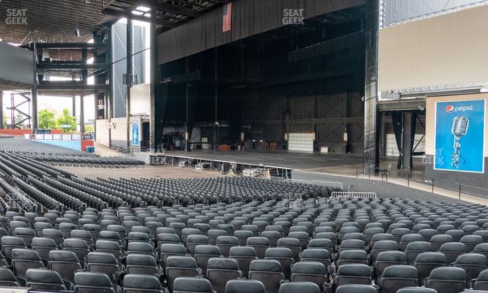 Credit Union 1 Amphitheatre - Section Vip Box 117 Seat View