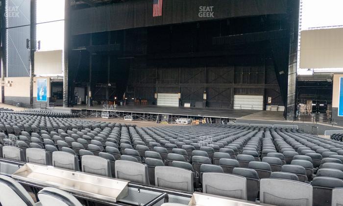 Credit Union 1 Amphitheatre - Section Vip Box 121 Seat View