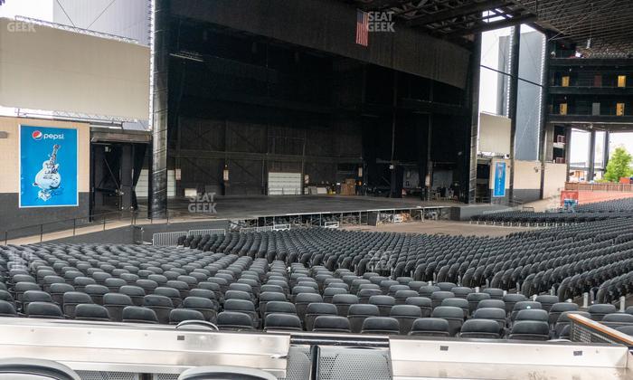 Credit Union 1 Amphitheatre - Section Vip Box 139 Seat View