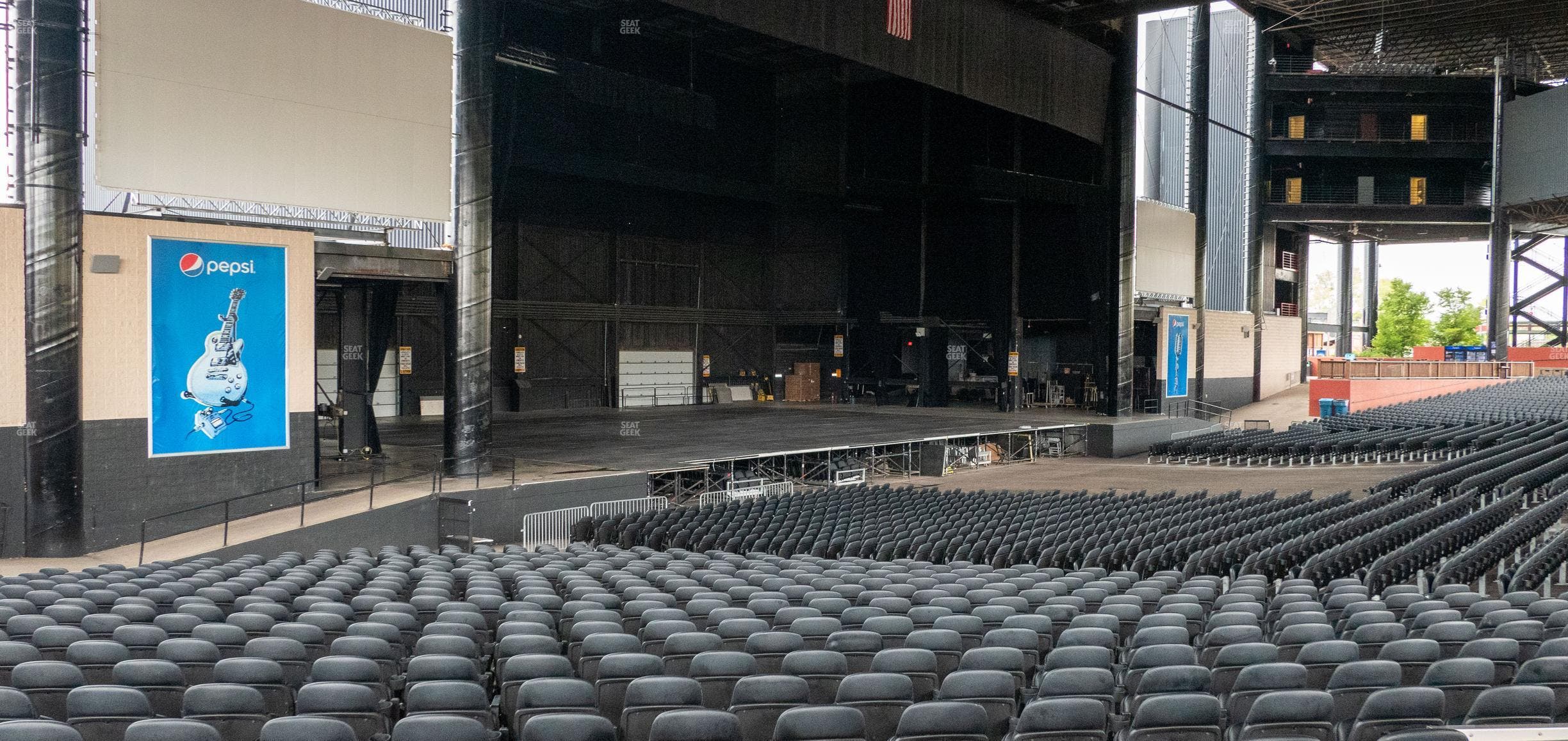 Credit Union 1 Amphitheatre - Section Vip Box 140 Seat View