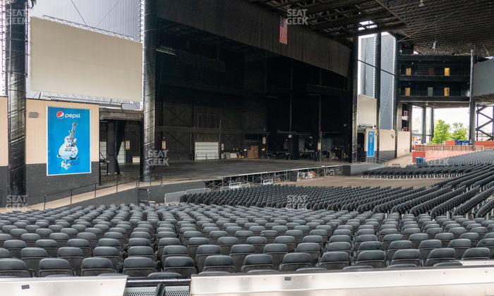 Credit Union 1 Amphitheatre - Section Vip Box 140 Seat View