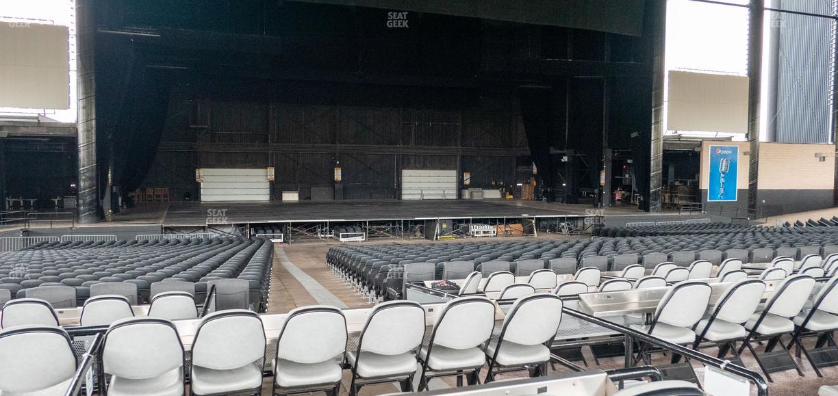 Credit Union 1 Amphitheatre - Section Vip Box 147 Seat View