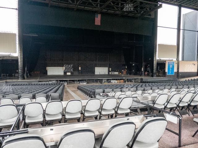Credit Union 1 Amphitheatre - Section Vip Box 147 Seat View