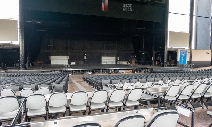Credit Union 1 Amphitheatre - Section Vip Box 147 Seat View
