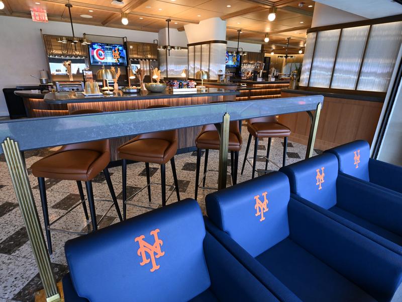 Premium club image 2
