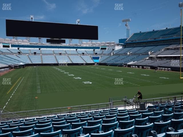 EverBank Stadium - Section Bud Light Party Zone 20 Seat View