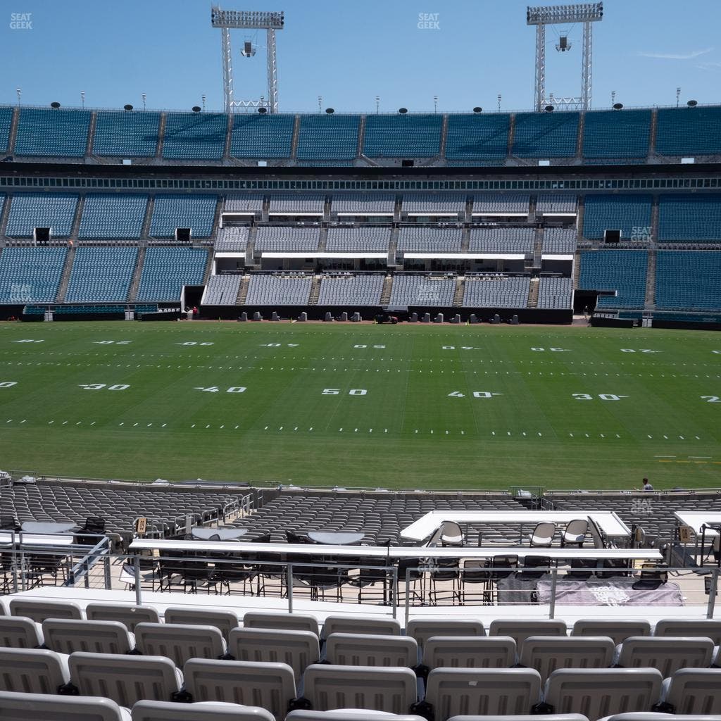 EverBank Stadium - Section Club Bar Rail West Seat View