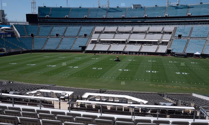EverBank Stadium - Section Gallagher Club 135 Seat View