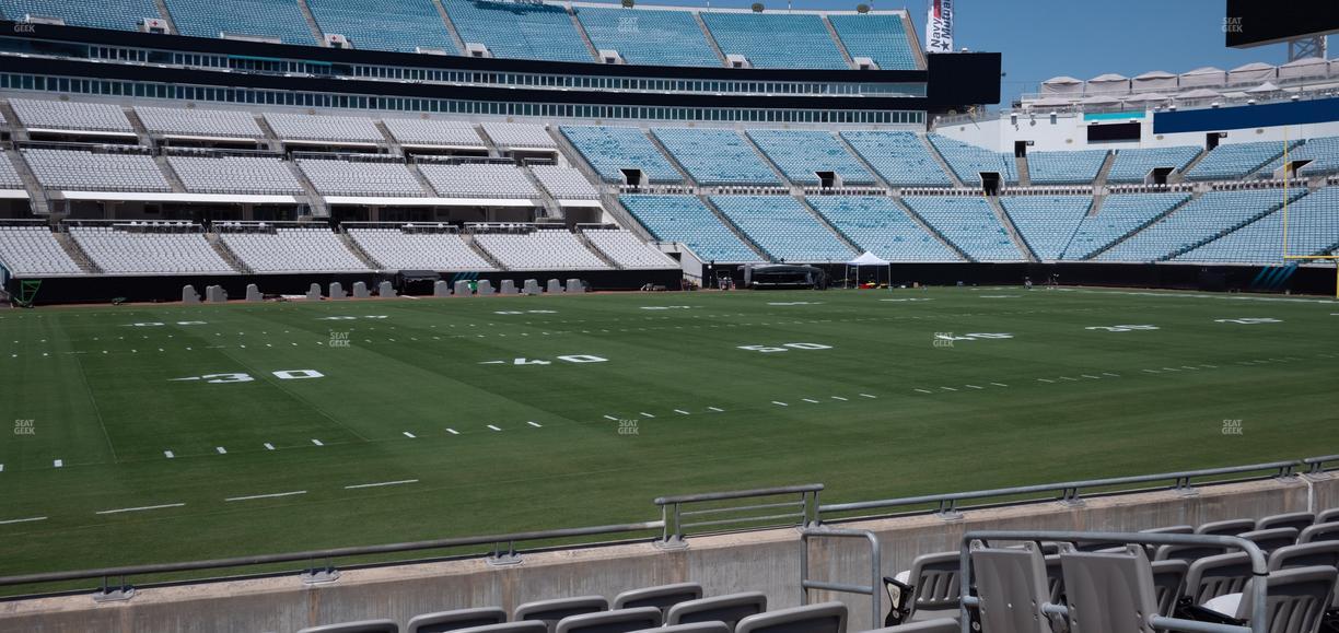 EverBank Stadium - Section Gallagher Club 39 Seat View