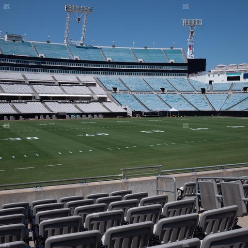 EverBank Stadium - Section Gallagher Club 39 Seat View