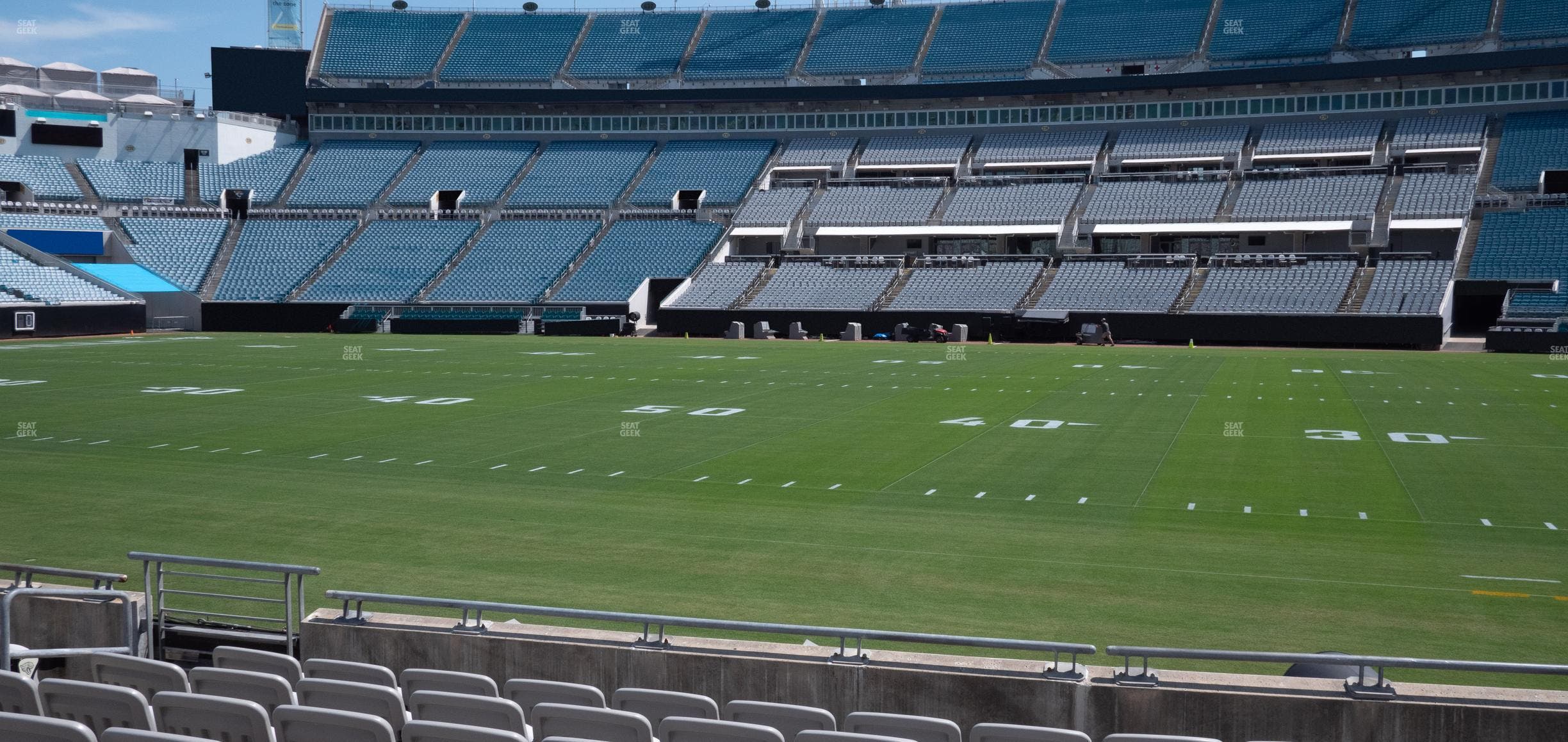 EverBank Stadium - Section Gallagher Club 8 Seat View