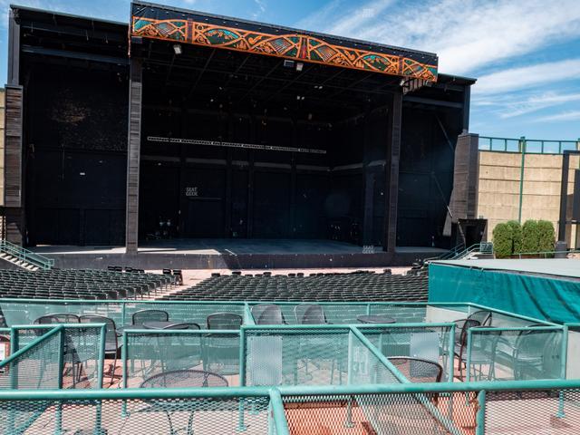Fiddler's Green Amphitheatre - Section Vip Box 26 Seat View