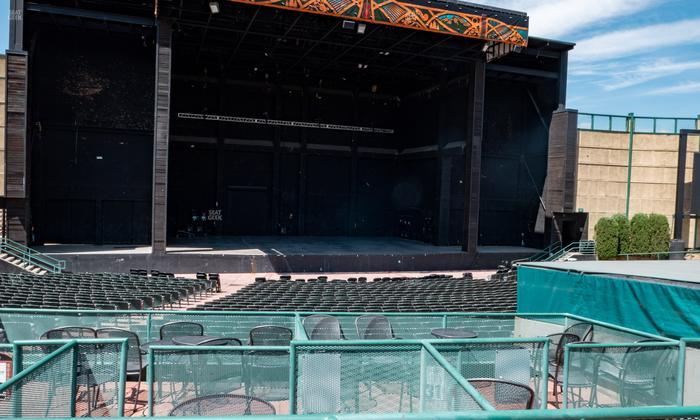 Fiddler's Green Amphitheatre - Section Vip Box 26 Seat View