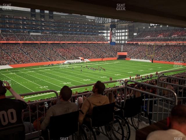 Ford Field - Section 122 Table 6 Seat View