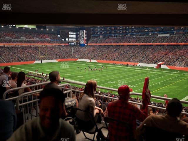 Ford Field - Section 132 Table 6 Seat View