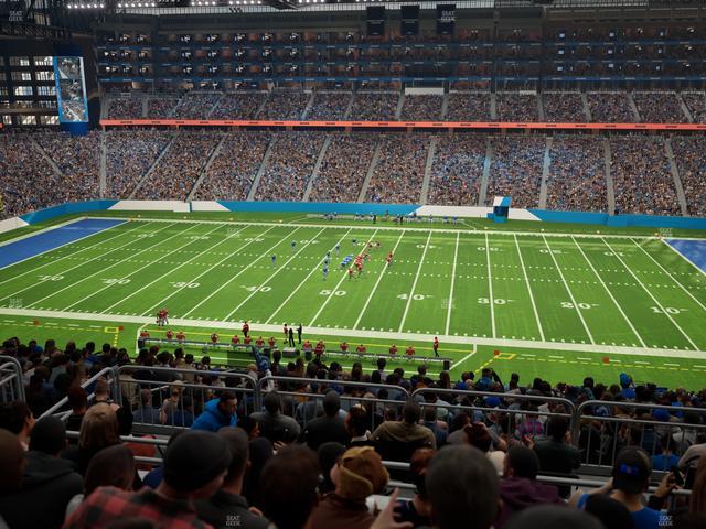 Ford Field - Section Club 332 Seat View