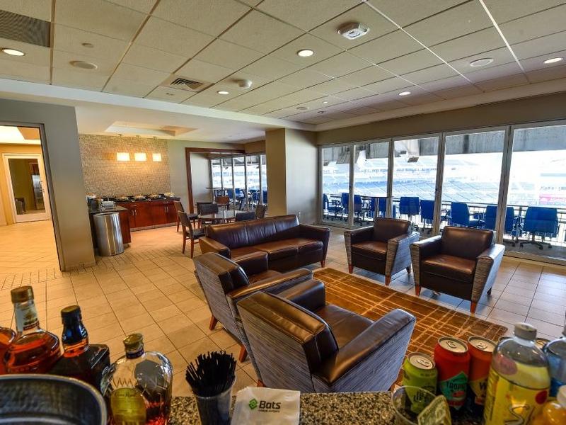 Frank White Lounge