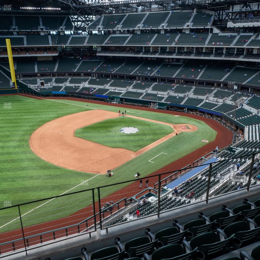 Globe Life Field - Section 207 Seat View