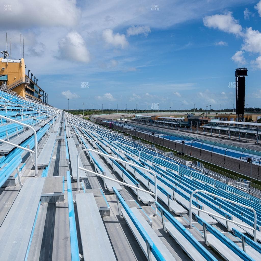 Homestead-Miami Speedway - Section 208 Seat View