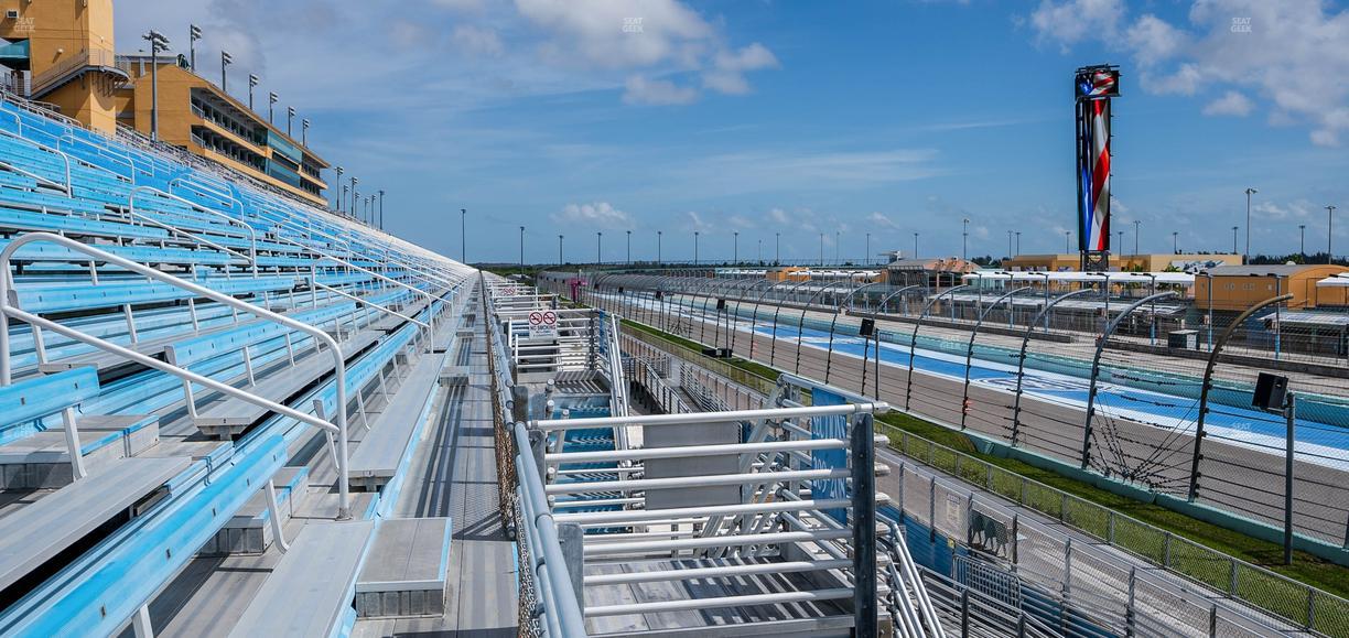 Homestead-Miami Speedway - Section 208 Seat View