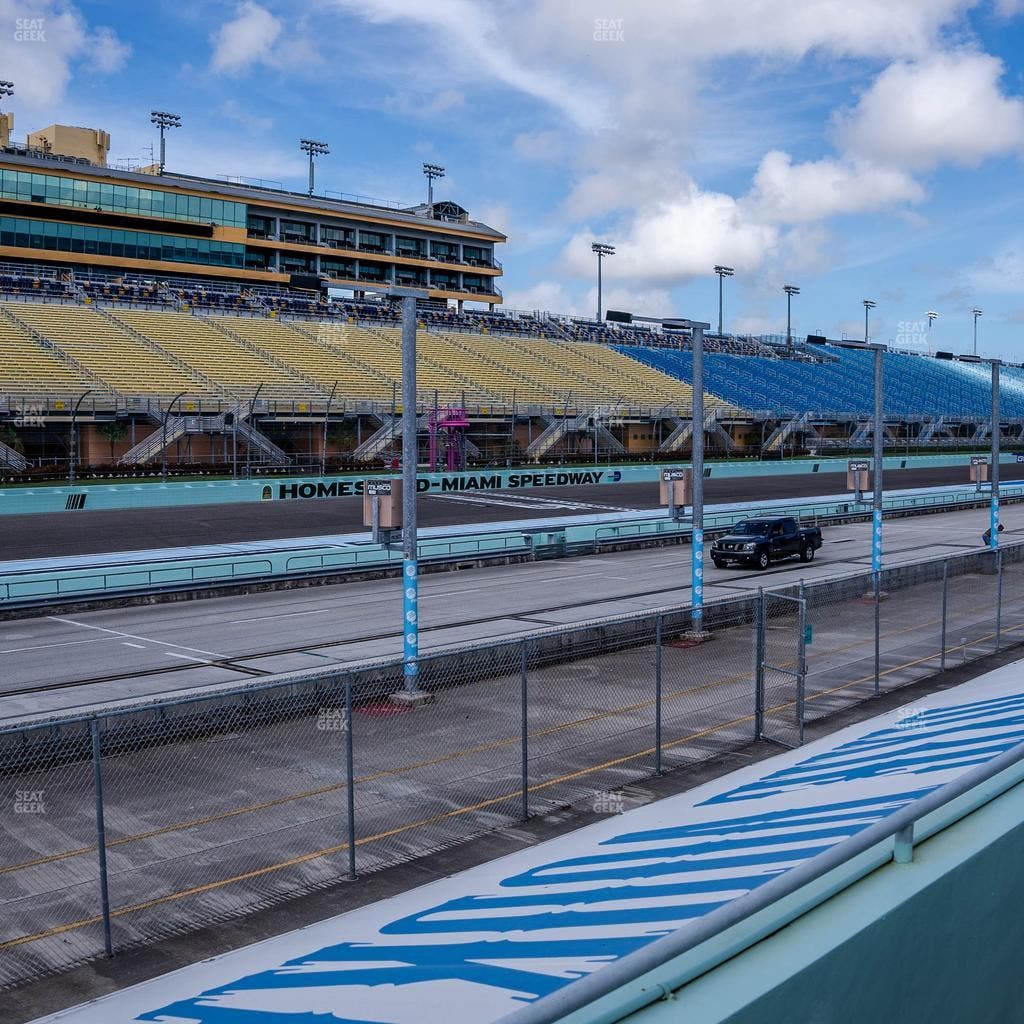 Homestead-Miami Speedway - Section Pit Road Cabana 11 Seat View