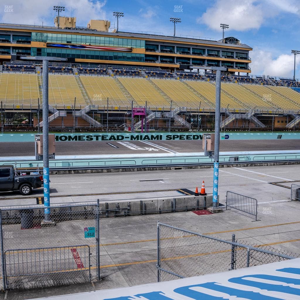 Homestead-Miami Speedway - Section Pit Road Cabana 15 Seat View
