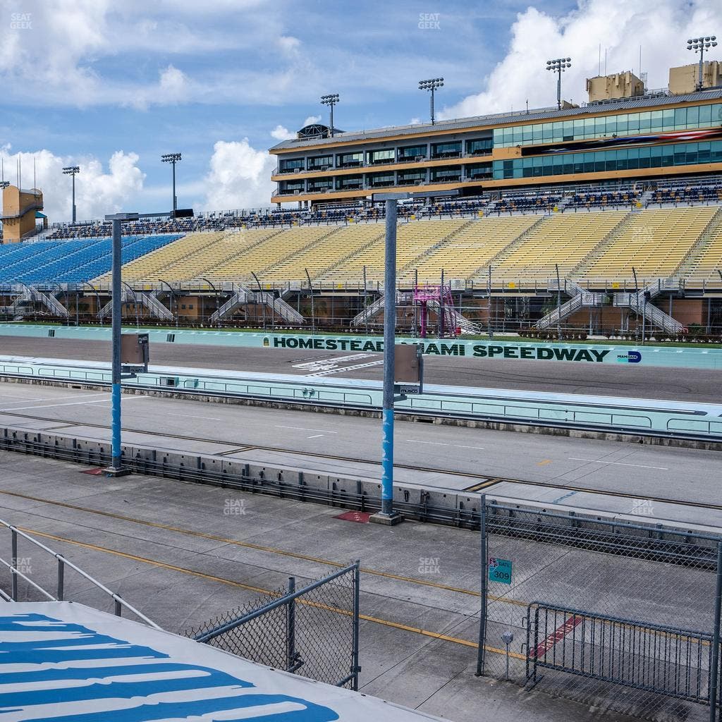 Homestead-Miami Speedway - Section Pit Road Cabana 16 Seat View