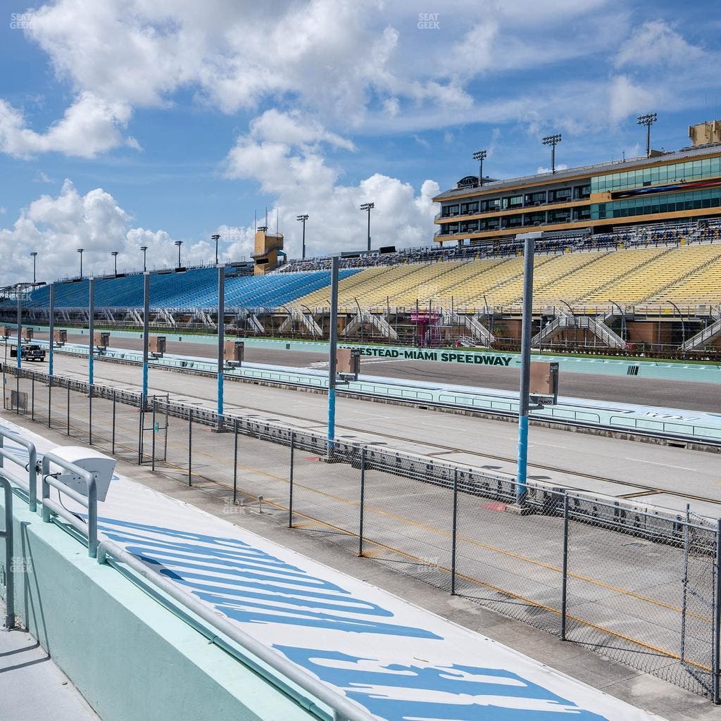 Homestead-Miami Speedway - Section Pit Road Cabana 20 Seat View