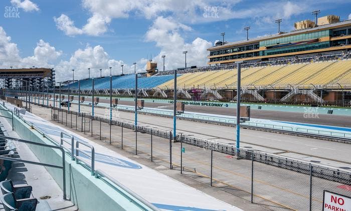 Homestead-Miami Speedway - Section Pit Road Cabana 21 Seat View