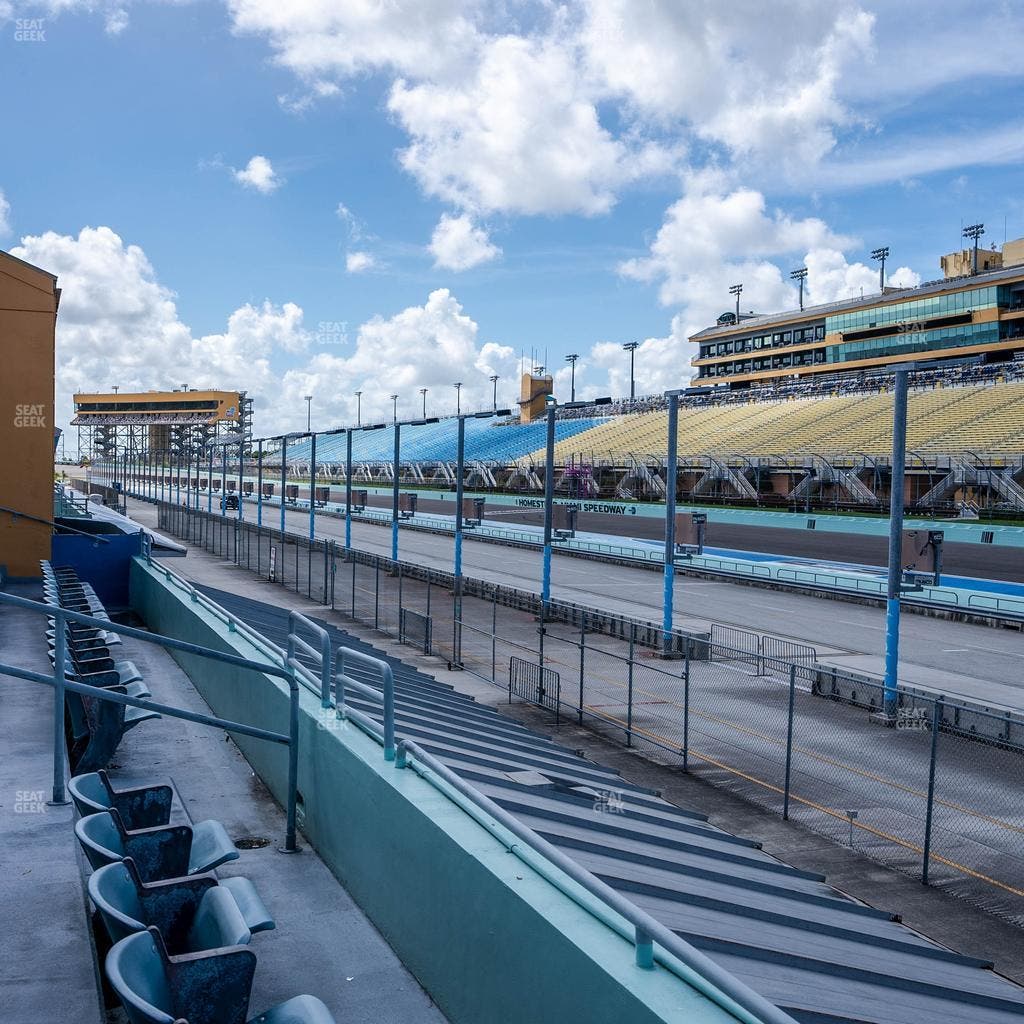 Homestead-Miami Speedway - Section Pit Road Cabana 24 Seat View