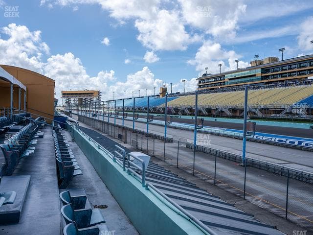 Homestead-Miami Speedway - Section Pit Road Cabana 25 Seat View