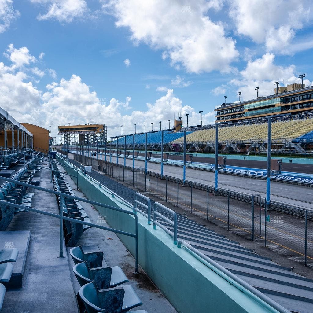 Homestead-Miami Speedway - Section Pit Road Cabana 28 Seat View