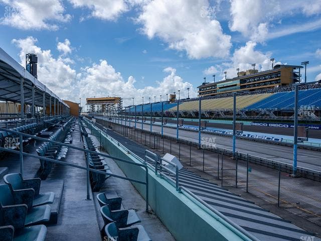 Homestead-Miami Speedway - Section Pit Road Cabana 30 Seat View