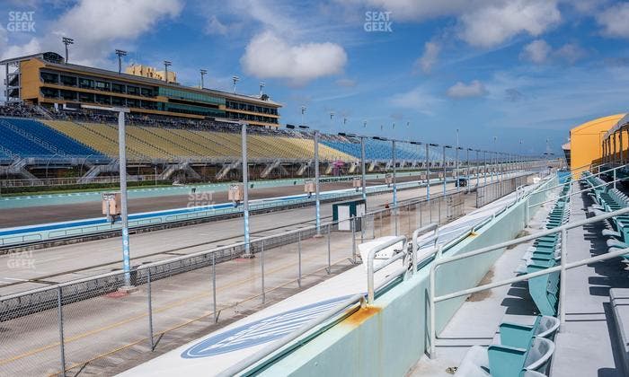 Homestead-Miami Speedway - Section Pit Road Cabana 4 Seat View