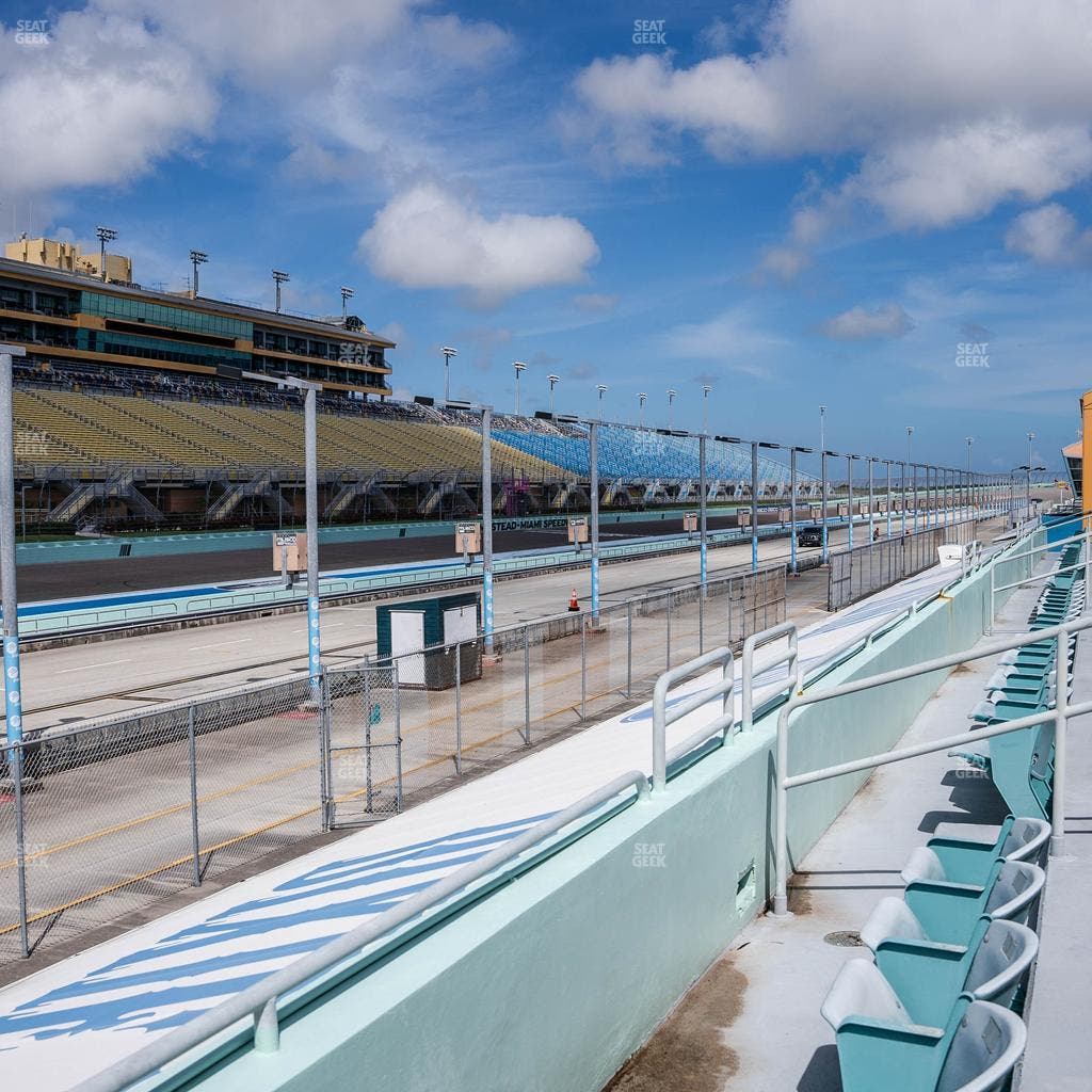 Homestead-Miami Speedway - Section Pit Road Cabana 5 Seat View