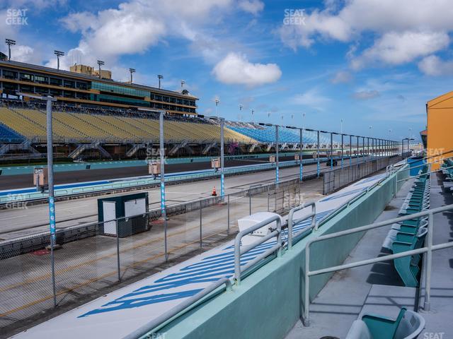 Homestead-Miami Speedway - Section Pit Road Cabana 6 Seat View