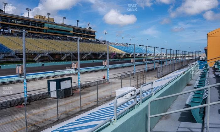 Homestead-Miami Speedway - Section Pit Road Cabana 6 Seat View