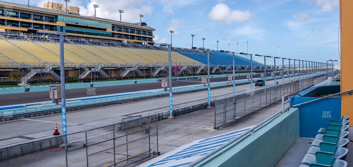 Homestead-Miami Speedway - Section Pit Road Cabana 8 Seat View