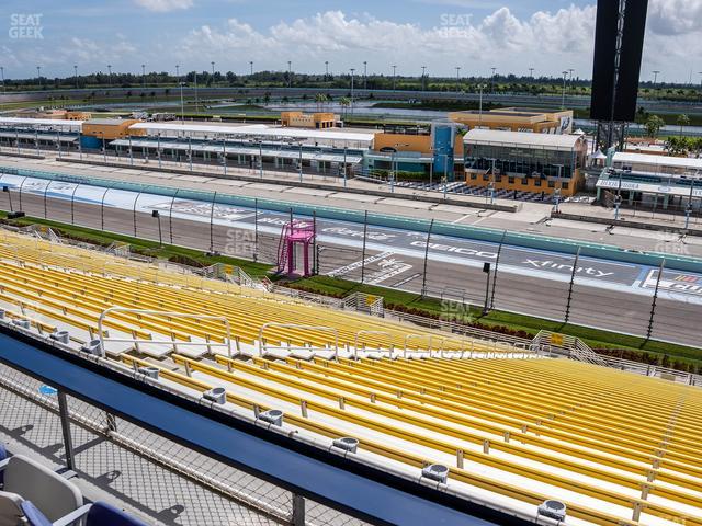Homestead-Miami Speedway - Section Speedway Club 325 Seat View