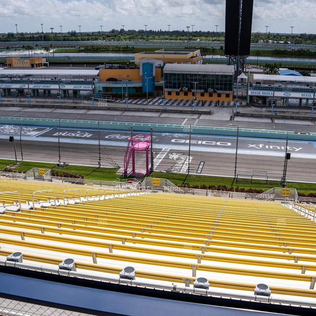 Homestead-Miami Speedway - Section Speedway Club 327 Seat View