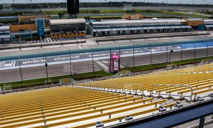 Homestead-Miami Speedway - Section Speedway Club 330 Seat View