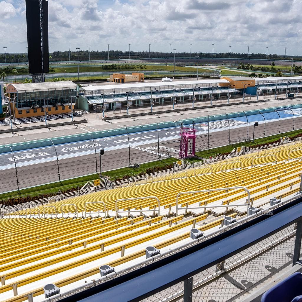 Homestead-Miami Speedway - Section Speedway Club 332 Seat View